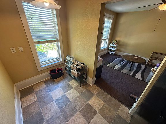 5th image of 1000 E Locust St #2906-2