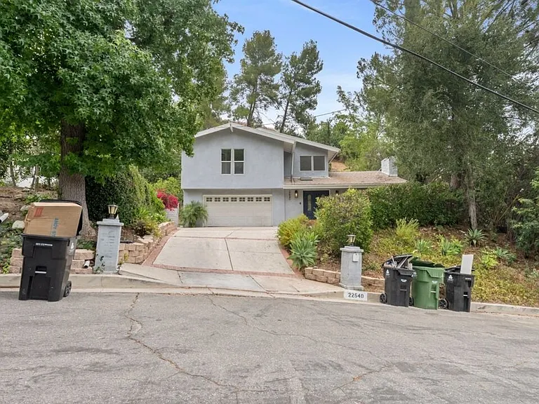22540 Margarita Dr — Photo 3