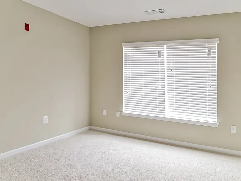 Summit Apartments — Photo 17