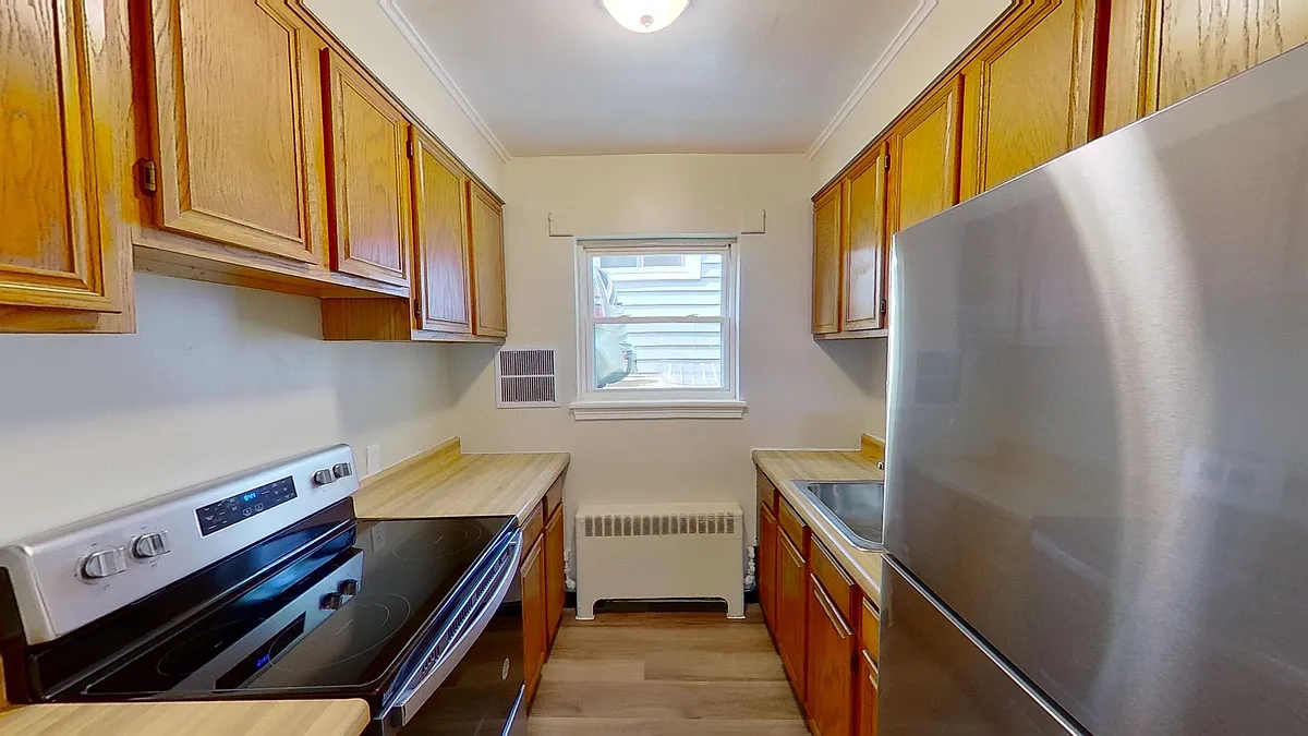 Building Photo - 31 Parkwood St #1