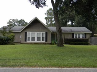 605 Vaughn Dr S, Satsuma, AL 36572