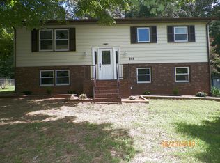 805 Crestridge Rd, Statesville, NC 28677