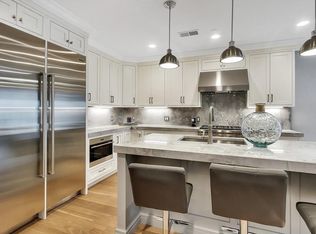 527 E Broadway #2, Boston, MA 02127