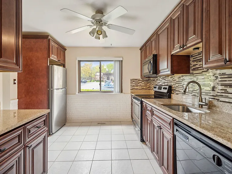 2832 Jermantown Rd — Photo 7