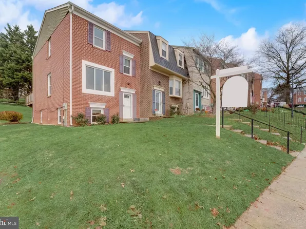 716 Robinwood Dr, Mount Airy, MD 21771