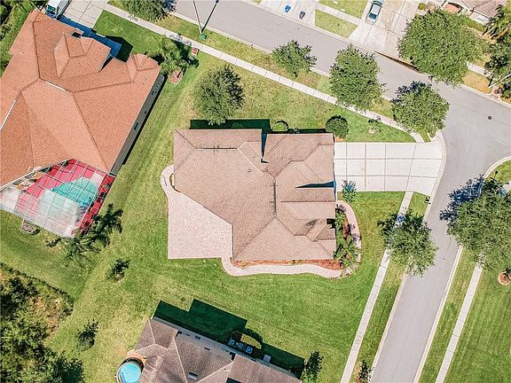 5th image of 10532 Palm Cove Ave