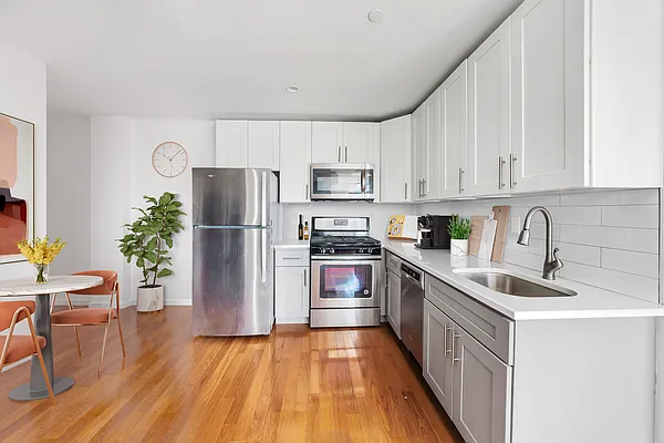 Rented by Corcoran | media 17