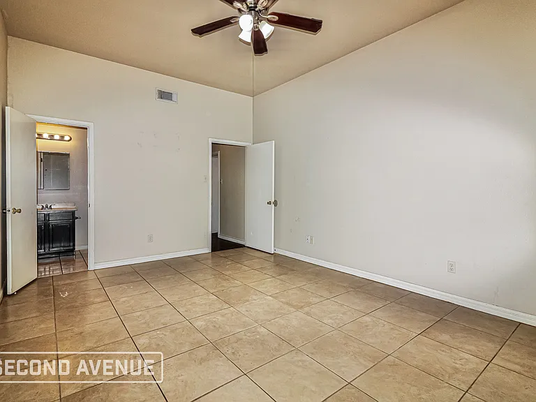 7634 Cedar Brook Dr — Photo 9