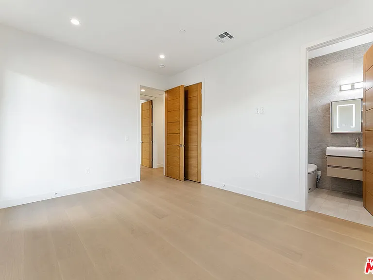 3932 Minerva Ave — Photo 30
