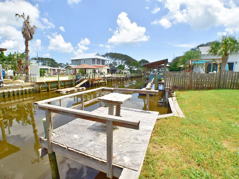226 Treasure Beach Rd — Photo 10
