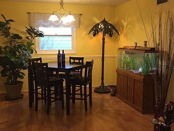 5th image of 2702 W 40th St