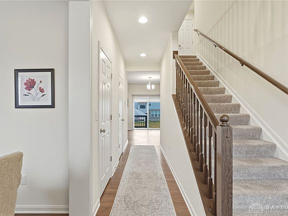 5th image of 535 Carleton Dr