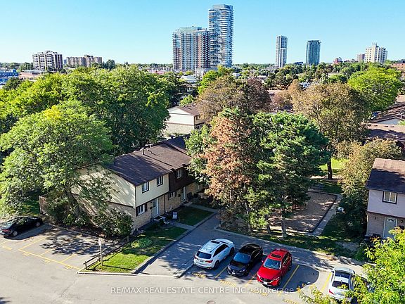 2nd image of 45 Hansen Rd N #108