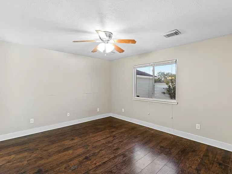 20967 Young Meadows Way — Photo 10