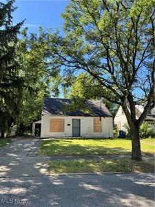 11912 Holborn Ave, Cleveland, OH, 44105