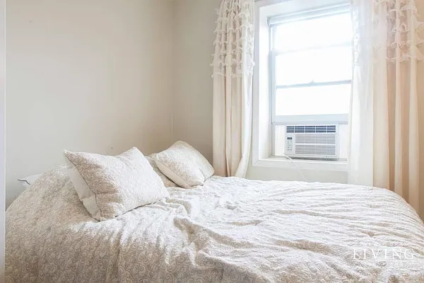 Rented by NY Living Solutions | media 34