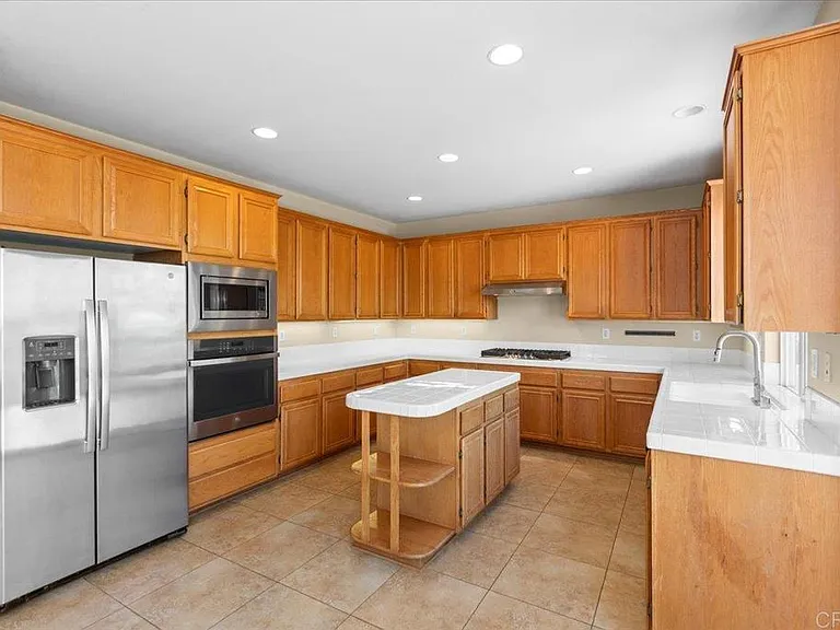 1560 Eden Ct — Photo 14