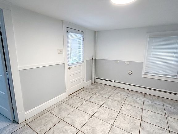 2nd image of 311 E Grove St #1L