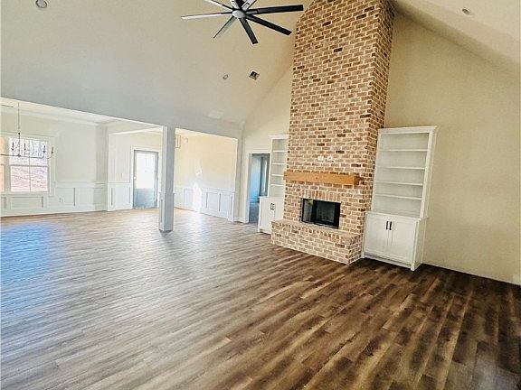 5th image of 207 Lee Road 334
