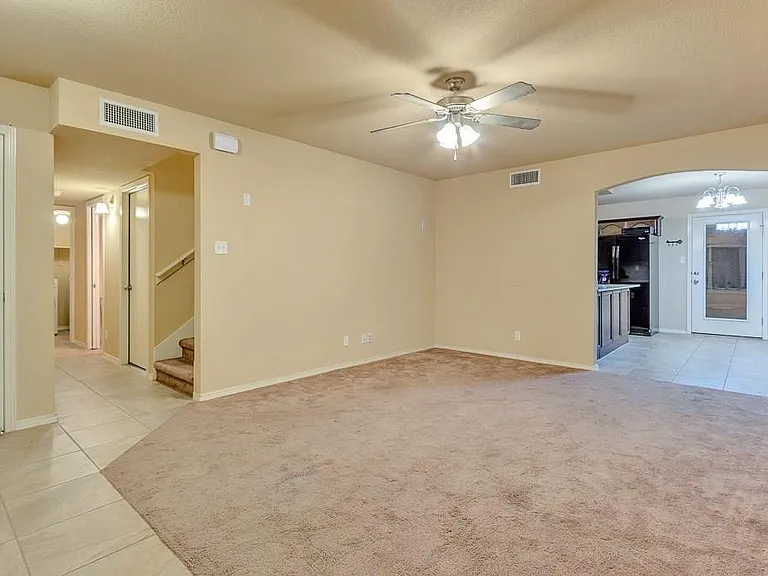 3925 Hueco Valley Dr — Photo 17