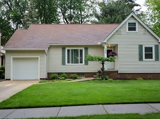 5825 Layor Dr, Parma Heights, OH 44130