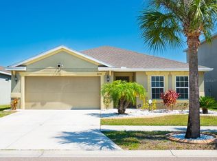 8204 Barnside View Ln, Gibsonton, FL 33534