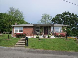 9 Church St, Grafton, IL 62037