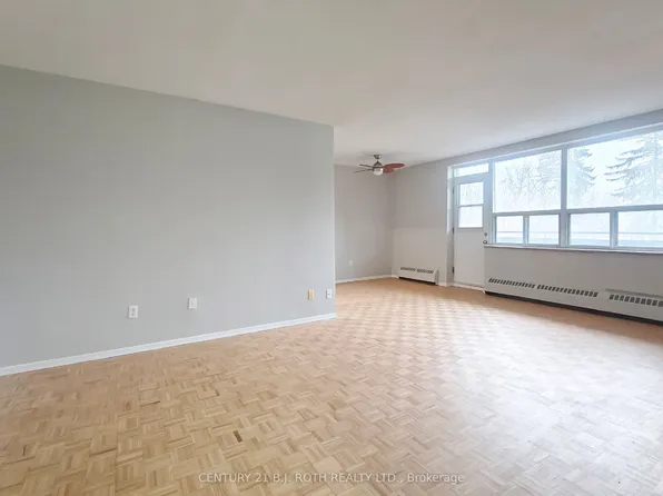 37 Peel St, Barrie, ON