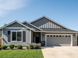 392 Owens Way, Creswell, OR 97426