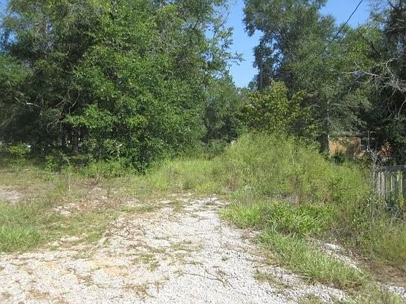 3rd image of 9310 Lake Haven Dr N