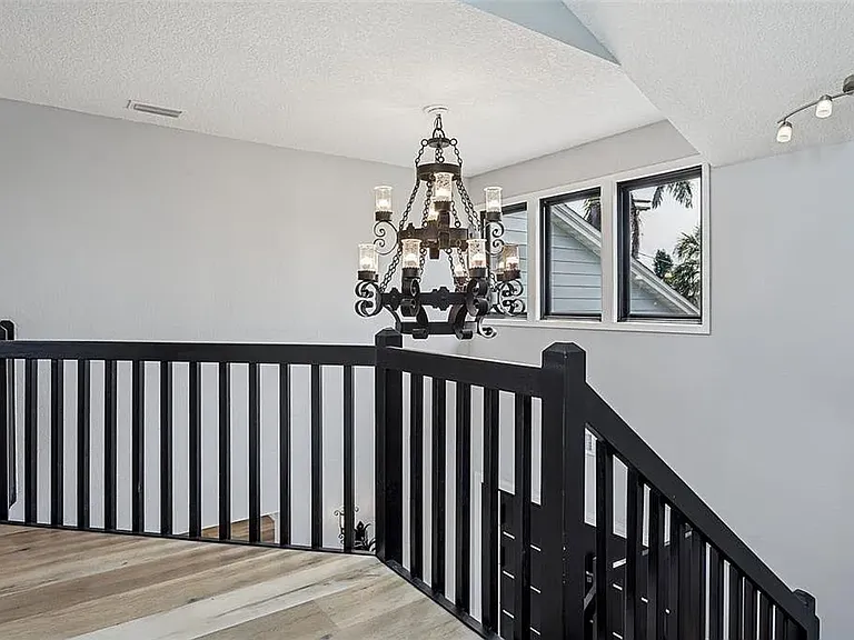 769 Kingston Ct — Photo 21