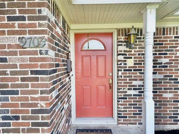 2nd image of 9707 Braewick Dr