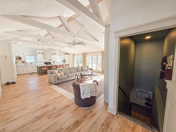 2nd image of 9315 Tyler Rd