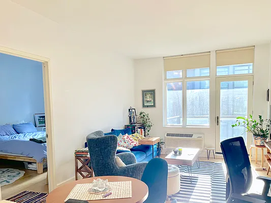 Rented by Modern Spaces | media 22