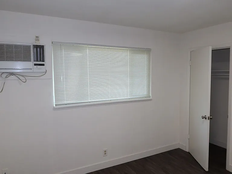 3010 T St — Photo 7
