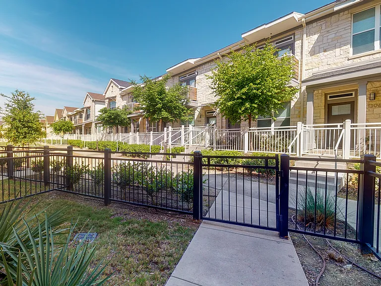 The District At Cypress Waters - Parson's Green — Photo 768