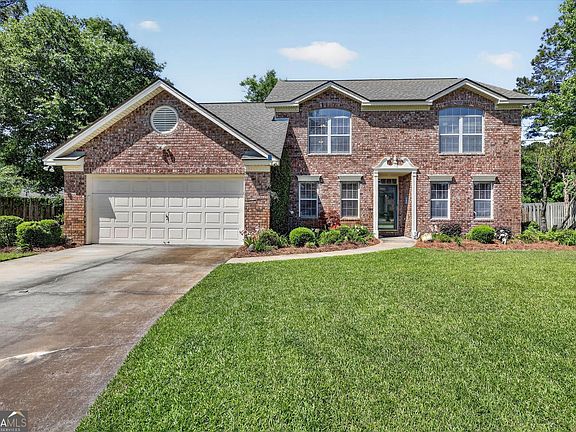 3rd image of 7 Towne Lake Ct