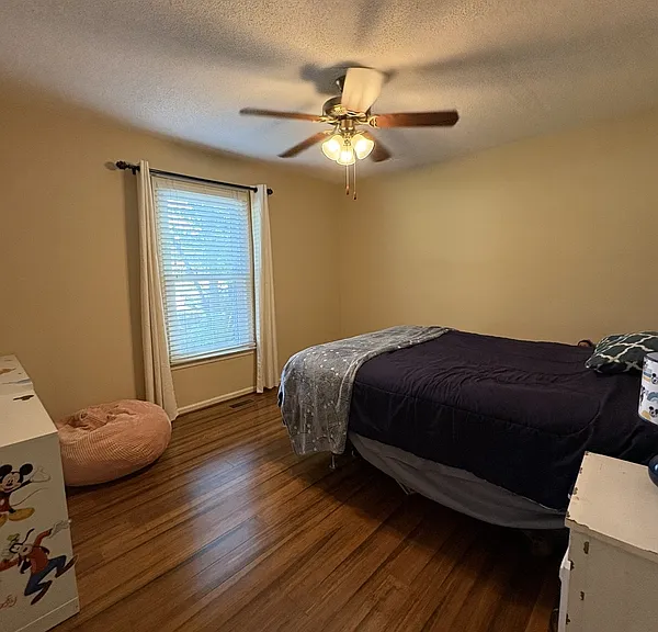 321 N Valley View Dr — Photo 19