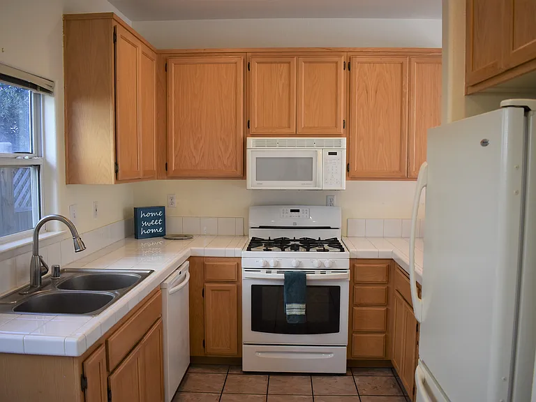 538 Margie Pl #1 — Photo 4