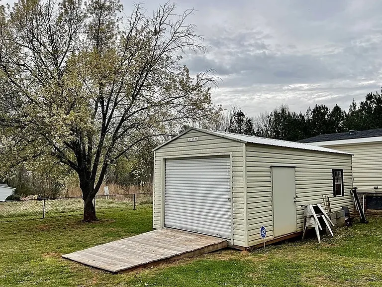 128 Meadow Hills Dr — Photo 5