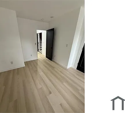 4934 W Thompson St #B — Photo 4