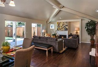 2nd image of 3719 San Remo Dr