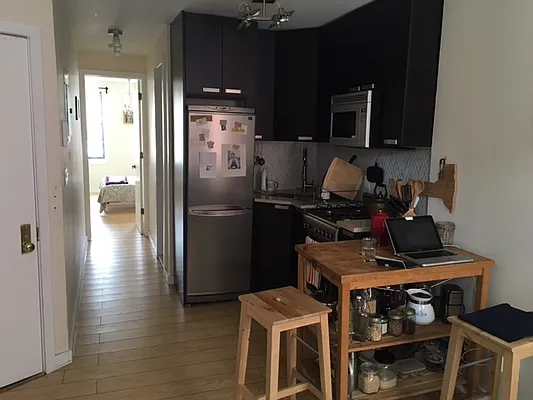 Rented by Premier Metro Realty Corp | media 45