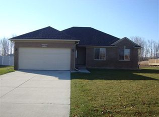 1935 Woodland Ests, Saint Clair, MI 48079