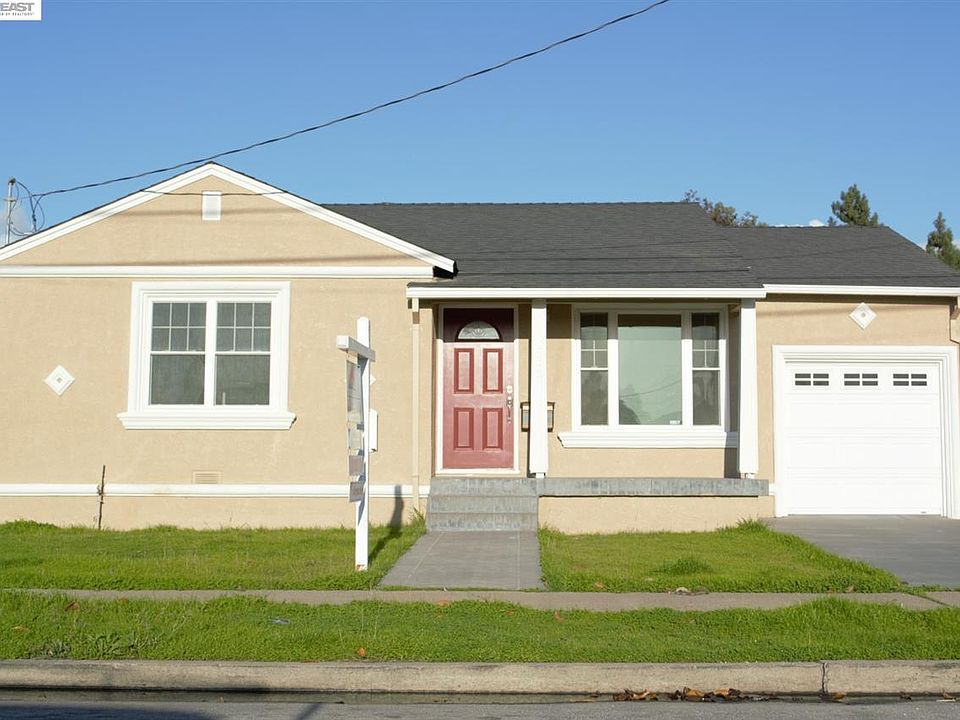 1st image of 568 Warden Ave