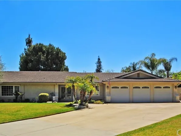 584 W Deborah Ct, Upland, CA 91784