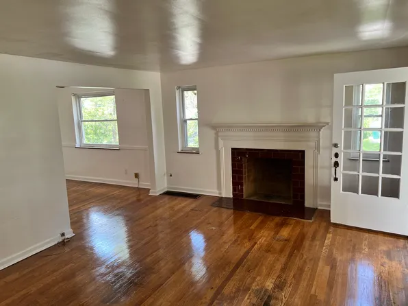 11 Glen Este Pl, Cincinnati, OH 45217