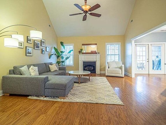 3rd image of 1335 Raccoon Rd