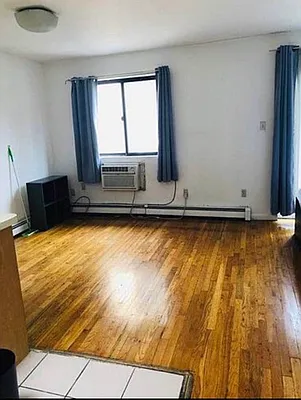 Rented by Voro, LLC | media 13