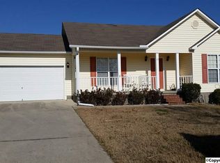 13 Robin Ct, Hartselle, AL 35640